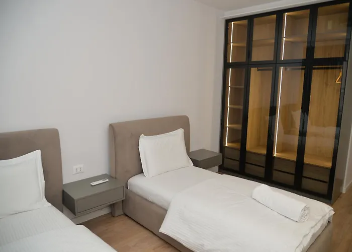 Hera Deluxe * Tirana